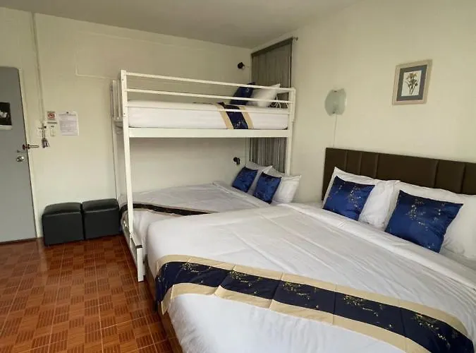 Acozyposhtel Hotel 4*