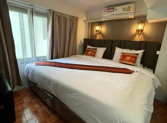 Acozyposhtel 4*