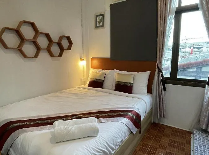 Acozyposhtel 4*