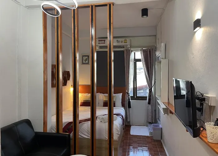 Acozyposhtel Hotel Bangkok