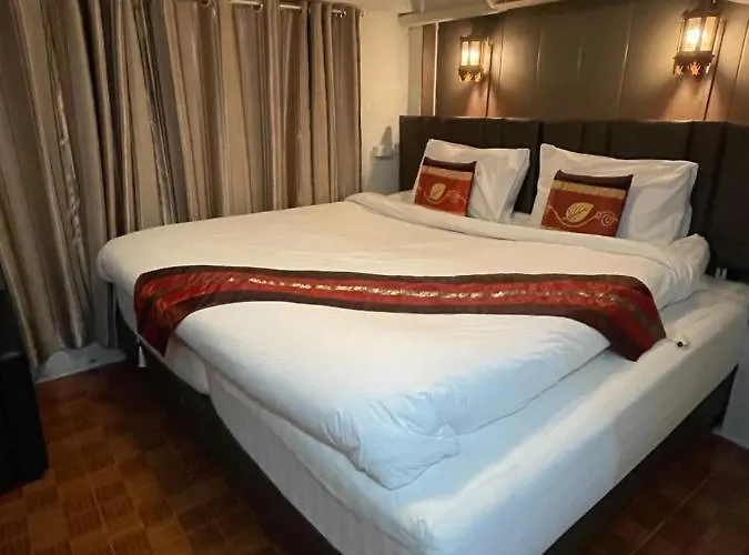 Acozyposhtel Bangkok