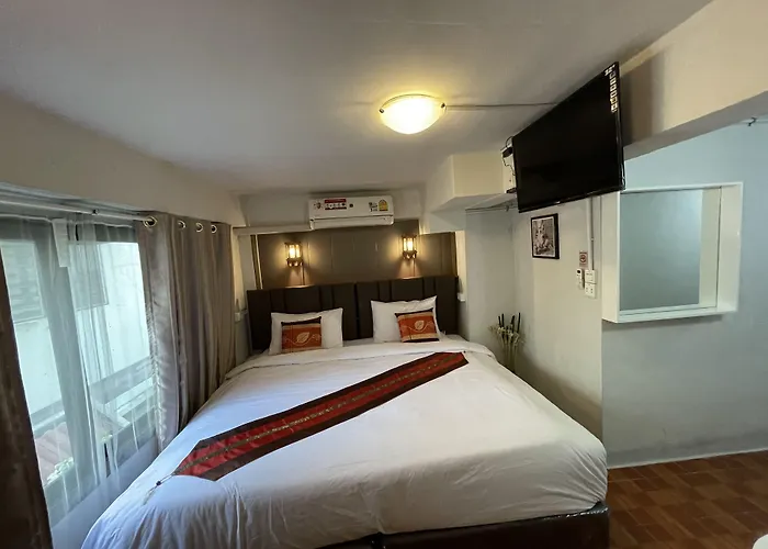 Acozyposhtel Bangkok