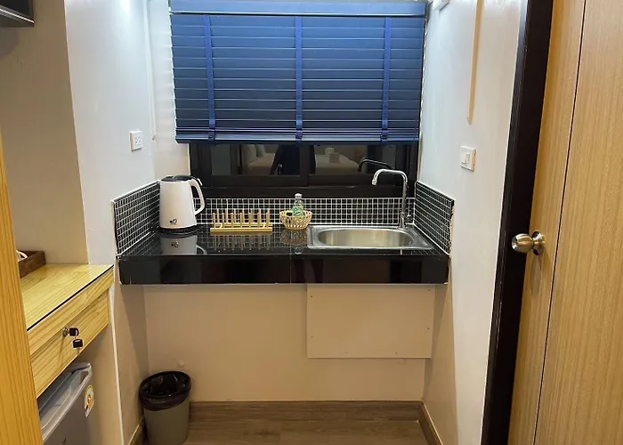 Hotel Acozyposhtel Bangkok