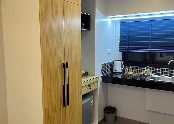 Acozyposhtel 4* Bangkok