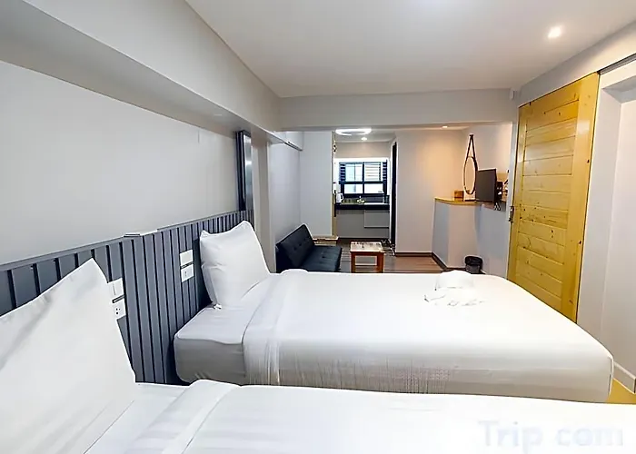 Hotel Acozyposhtel Bangkok