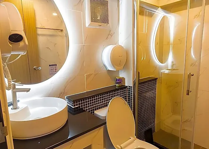 Acozyposhtel Hotel 4*