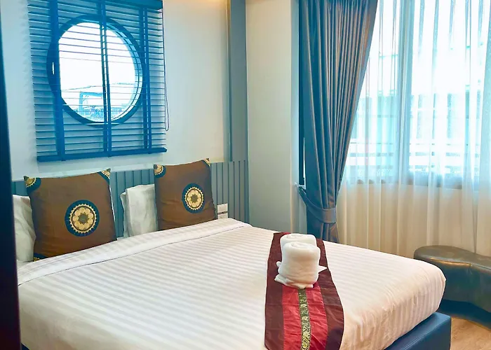 Acozyposhtel 4*